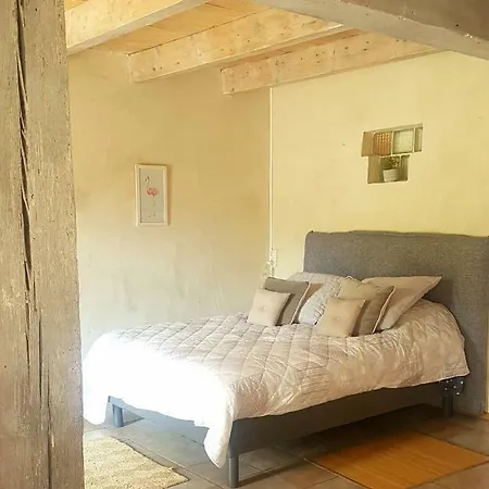 Holiday home Face A La Riviere -proche Du Pont Du Gard- Montfrin