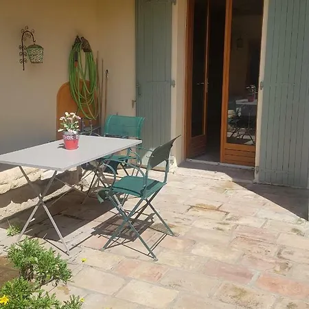 Face A La Riviere -proche Du Pont Du Gard- Holiday home