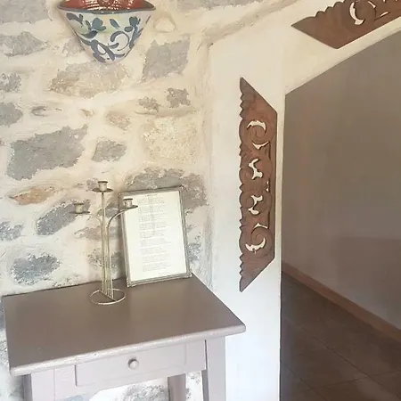 Holiday home Face A La Riviere -proche Du Pont Du Gard- *